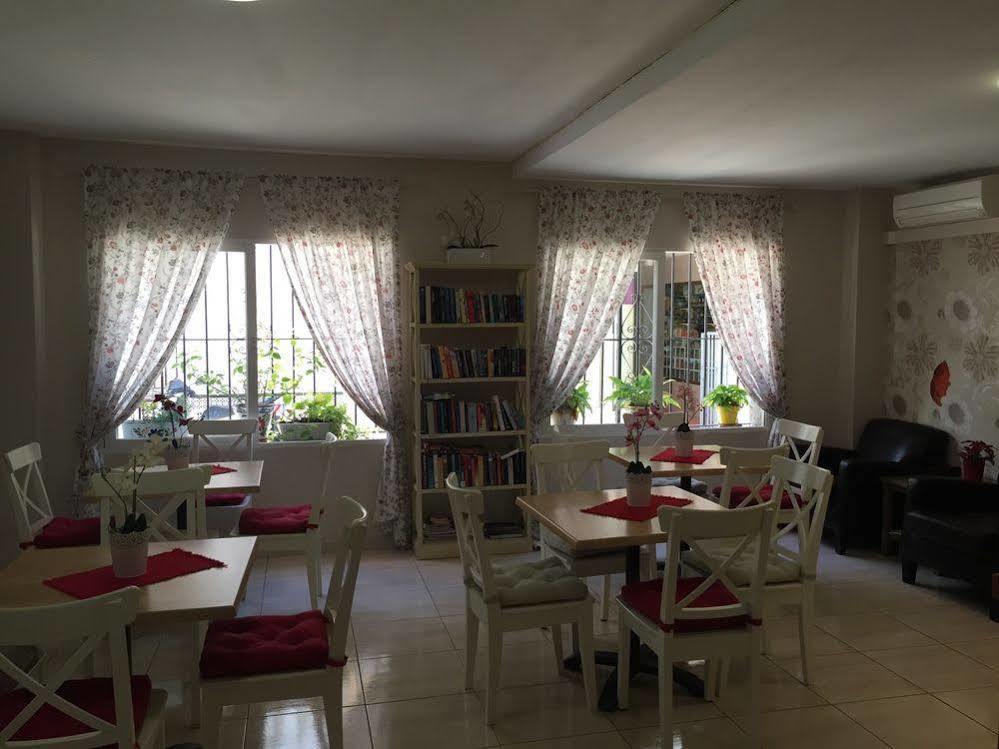 Hotel Marbella Фуэнхирола Экстерьер фото