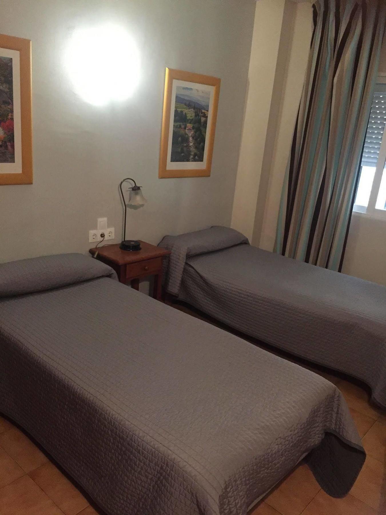 Hotel Marbella Фуэнхирола Экстерьер фото