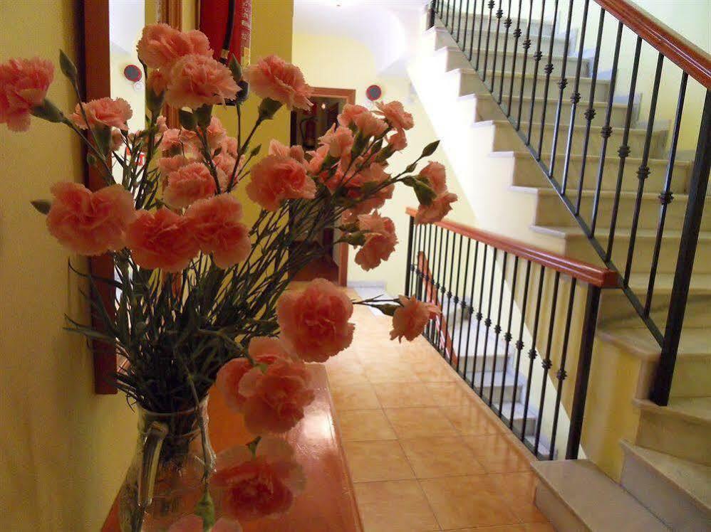 Hotel Marbella Фуэнхирола Экстерьер фото